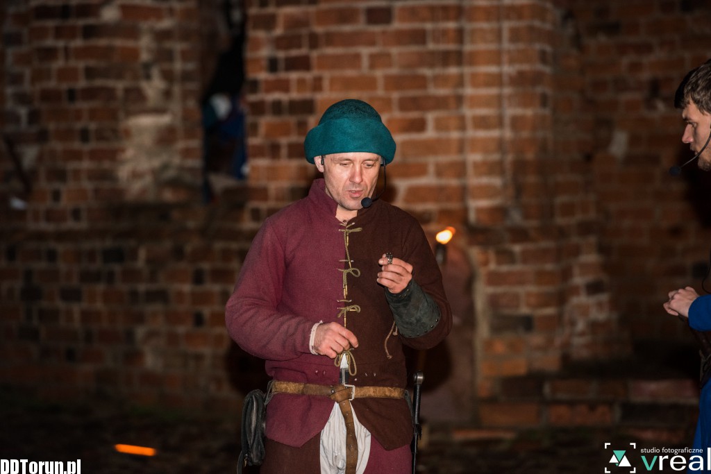 Inscenizacja historyczna w ruinach Zamku