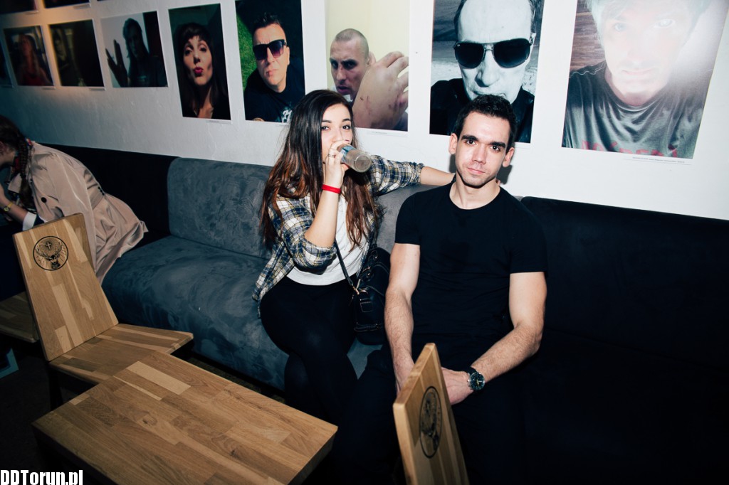 Piątkowa imprezowa noc w NRD