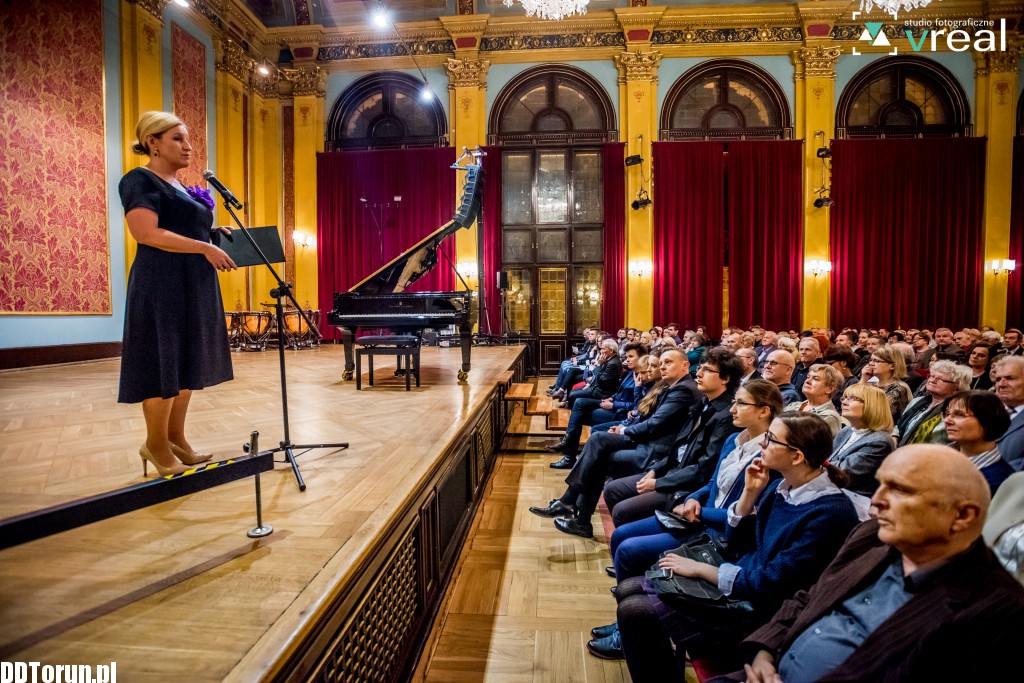 Szymon Nehring w Dworze Artusa