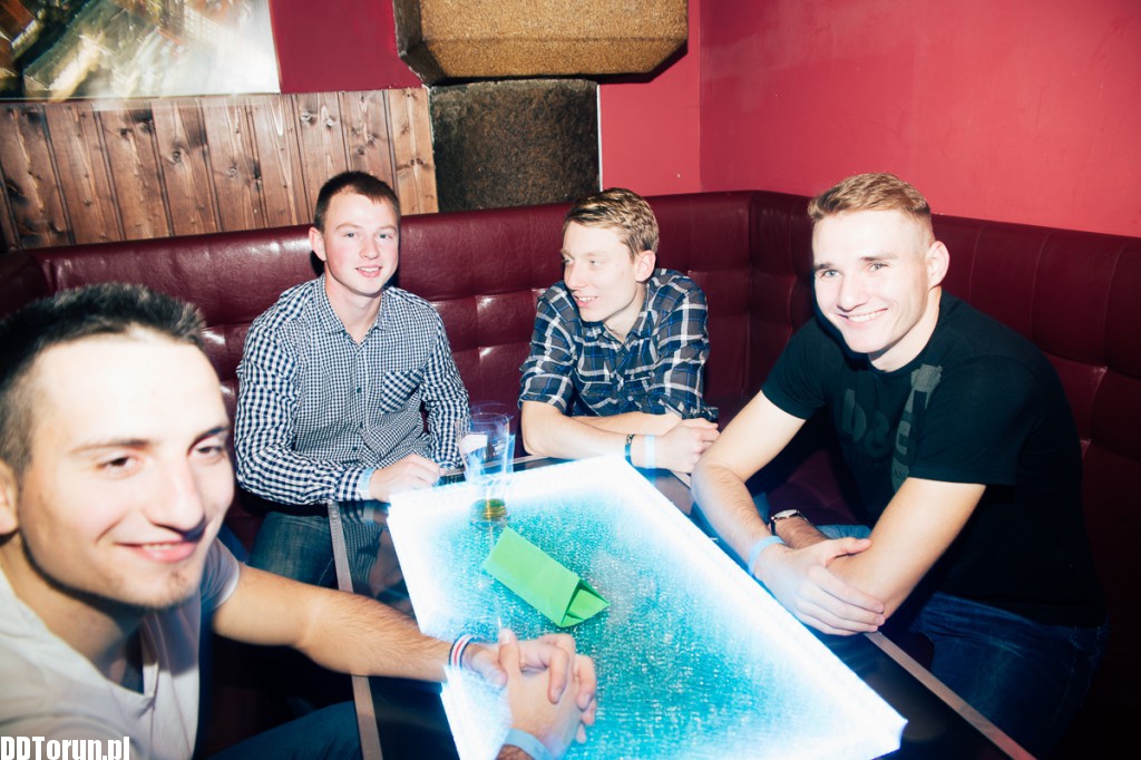 Sobotni wieczór- clubbing w No.1