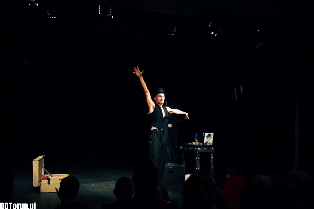 Być jak Charlie Chaplin na TSTJA