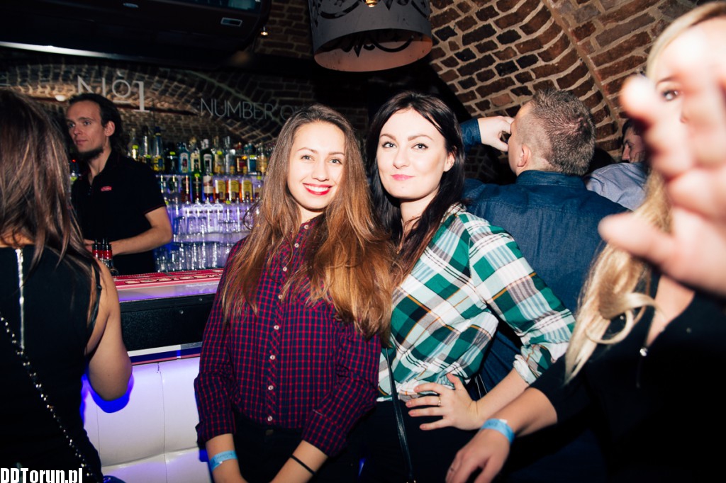 Clubbing w No.1 Club