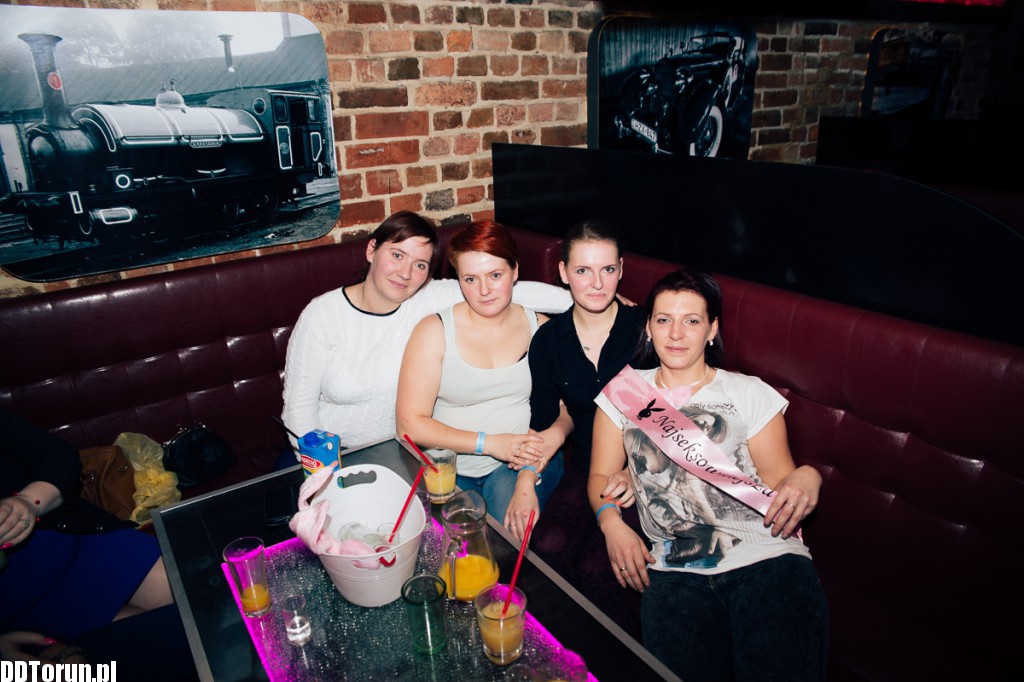 Clubbing w No.1 Club