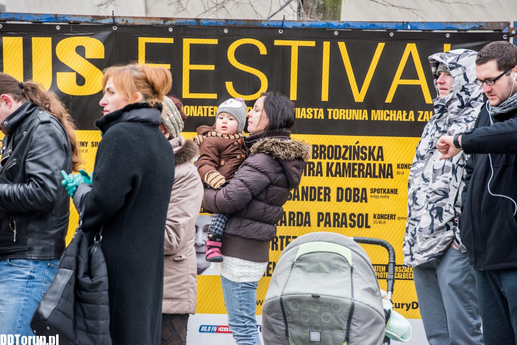 Długa kolejka przed CKK Jordanki