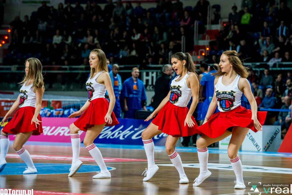 Toruńskie cheerleaderki w formie