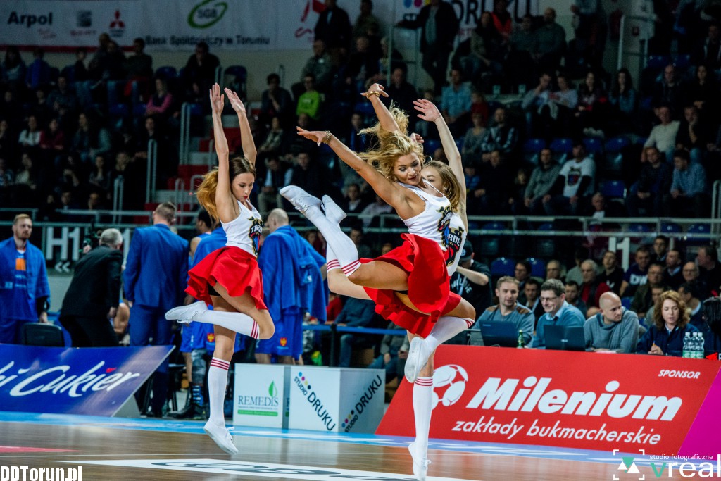 Toruńskie cheerleaderki w formie