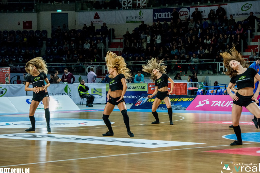 Toruńskie cheerleaderki w formie