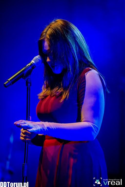 Akustyczny koncert Ewy Farnej
