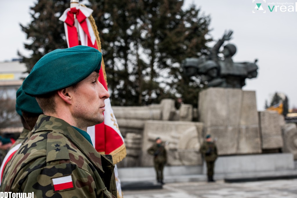 Uroczyste odsłonięcie pomnika