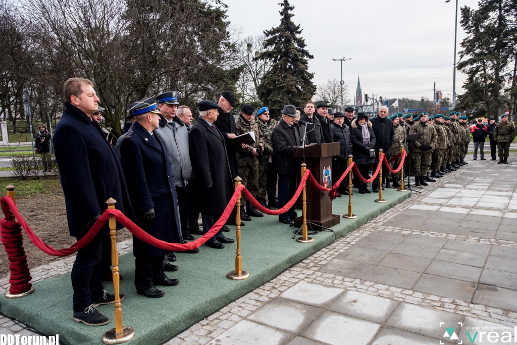Uroczyste odsłonięcie pomnika