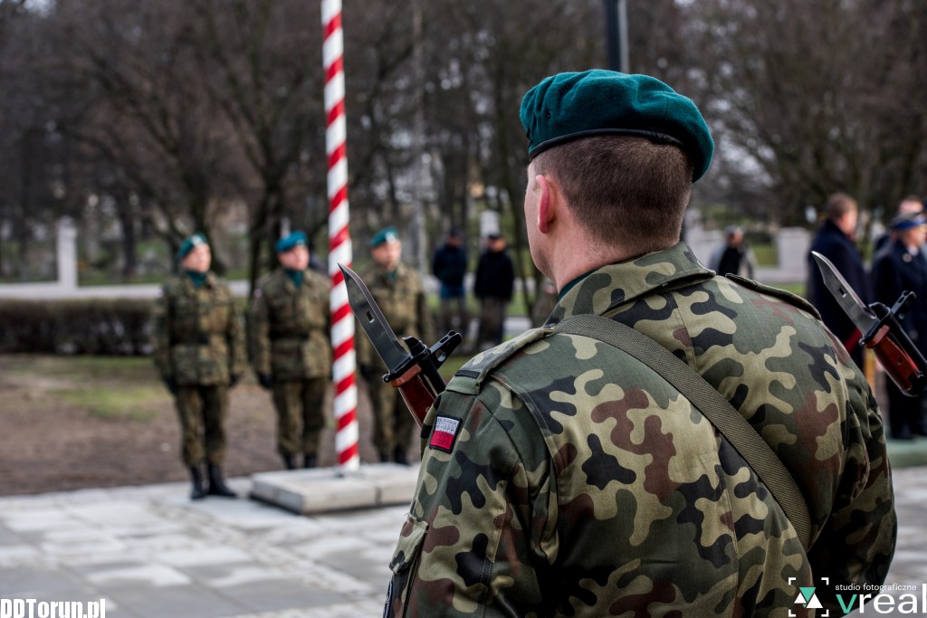 Uroczyste odsłonięcie pomnika