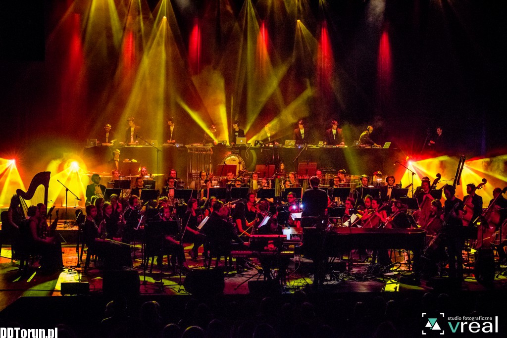 Steve Nash Turntable Orchestra 2