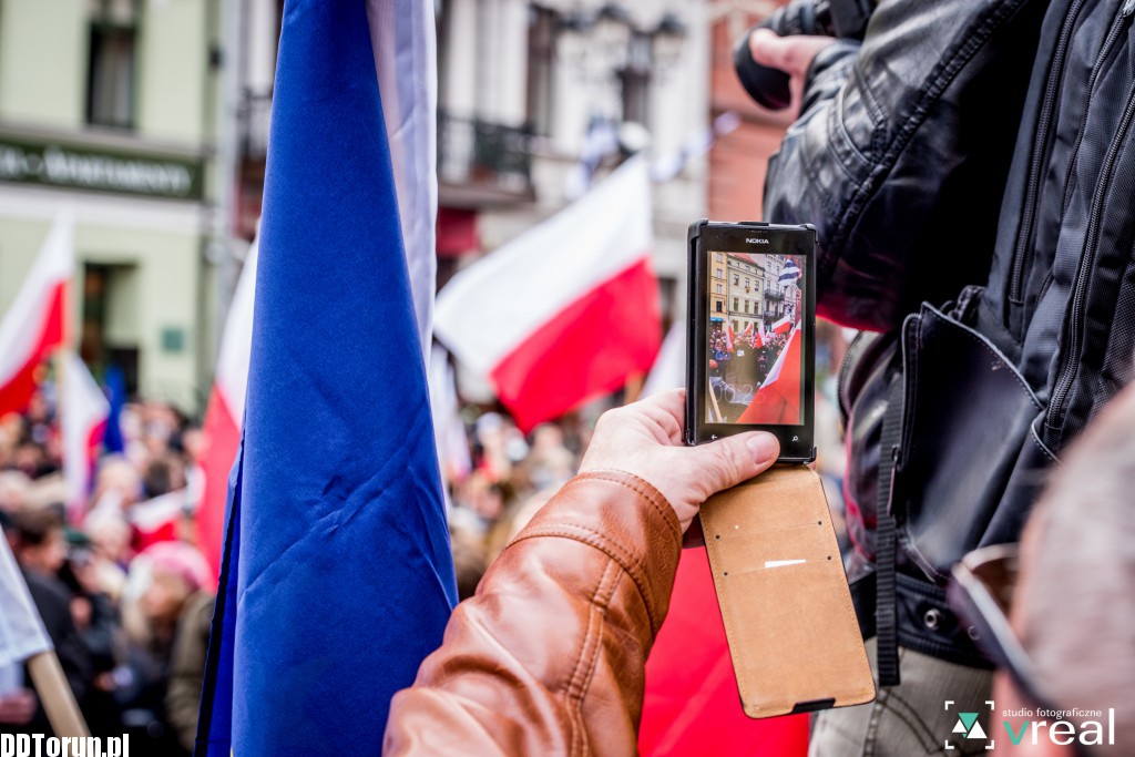 Protest KOD na Rynku Staromiejskim