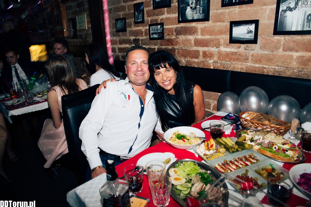 Szampańska zabawa w Baranim Łbie