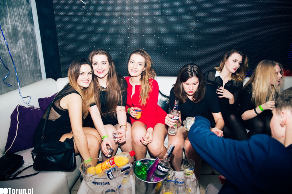 Zabawa do białego rana w Monaco Club