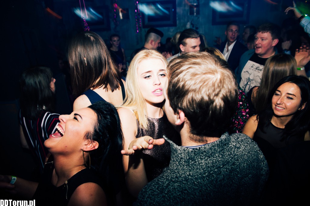 Zabawa do białego rana w Monaco Club