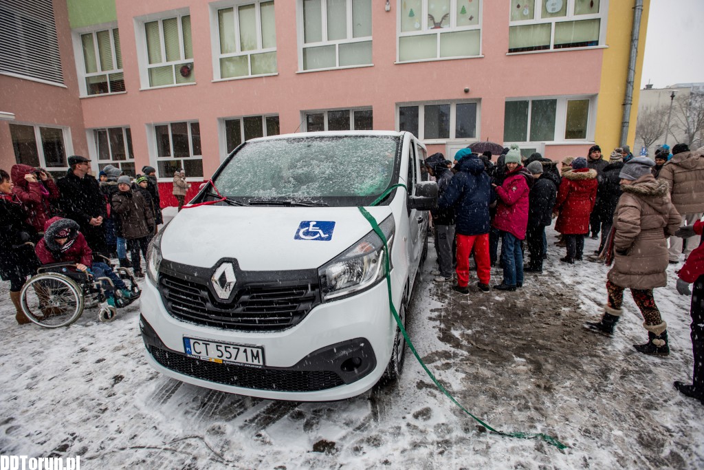 Przekazanie samochodu w ZS nr 26