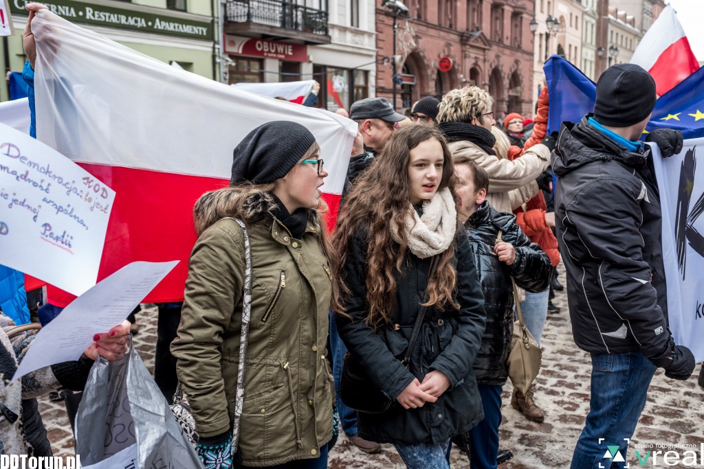 Flash Mob KOD-u pod Kopernikiem