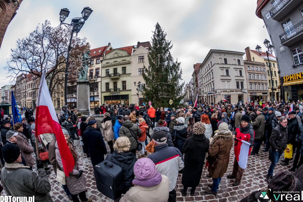 Flash Mob KOD-u pod Kopernikiem