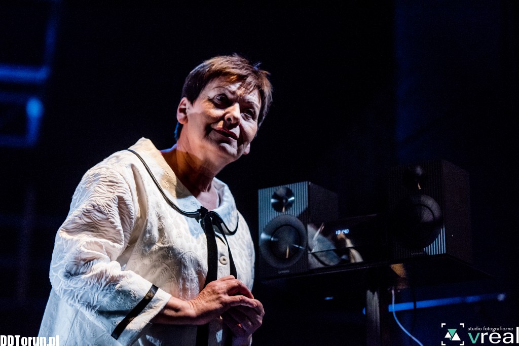 Nieskończona historia w Teatrze Horzycy