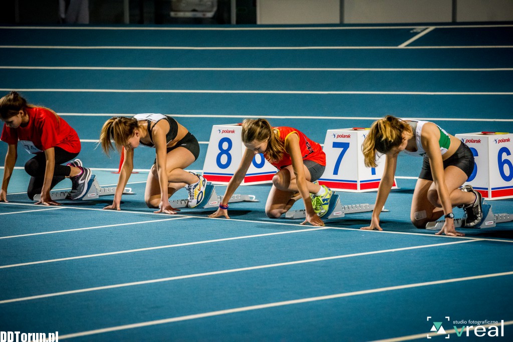 Zawody lekkoatletyczne w hali