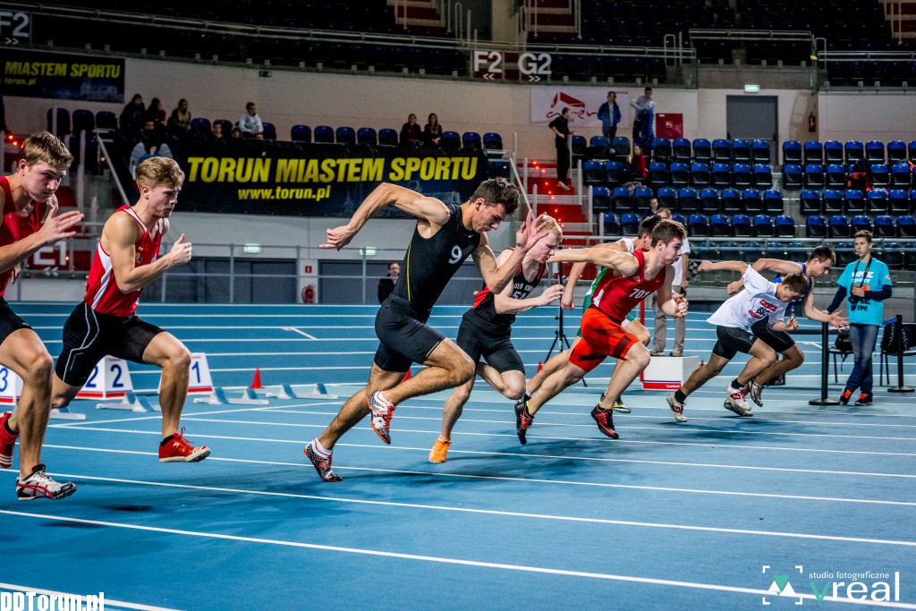 Zawody lekkoatletyczne w hali