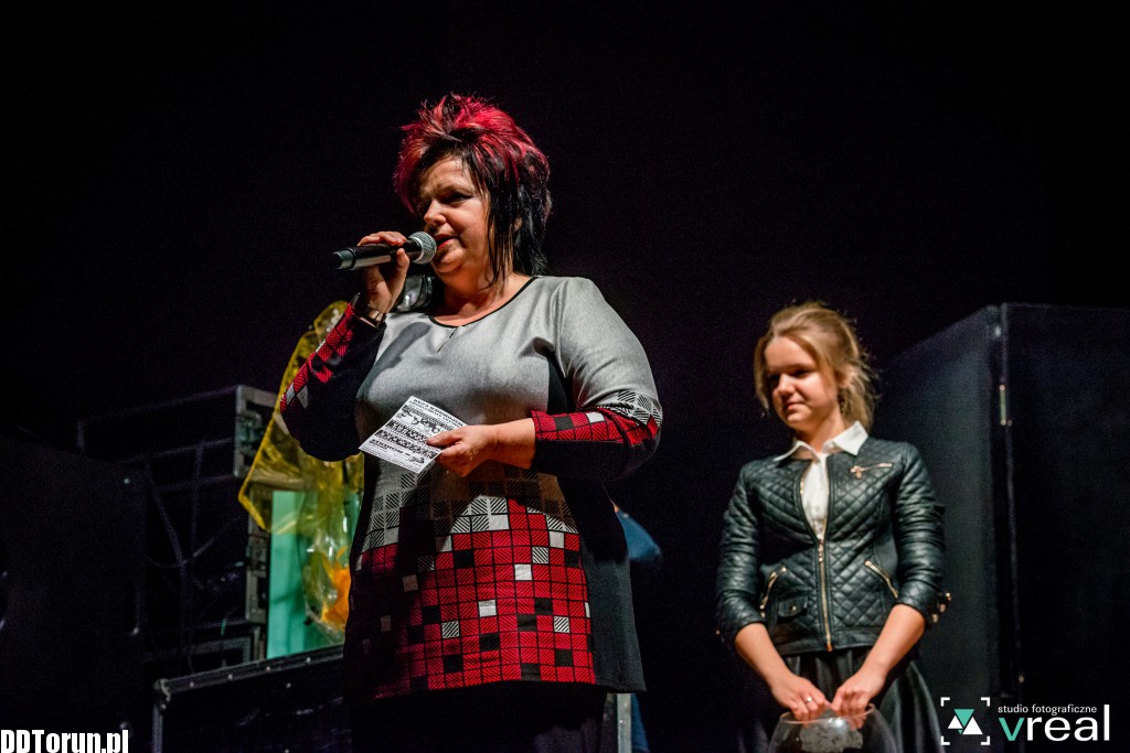 Kabaret Paranienormalni w auli UMK