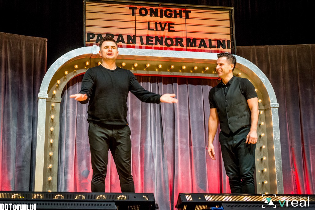 Kabaret Paranienormalni w auli UMK