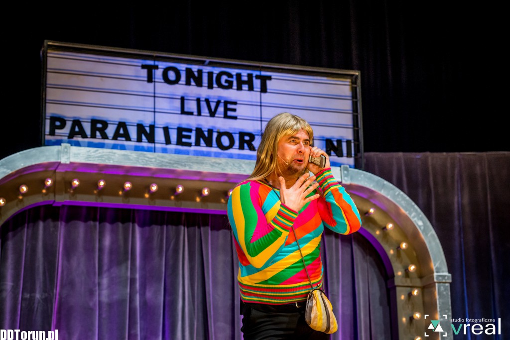 Kabaret Paranienormalni w auli UMK