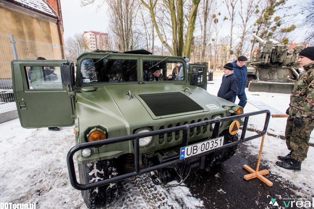 Artylerzyści otworzyli drzwi