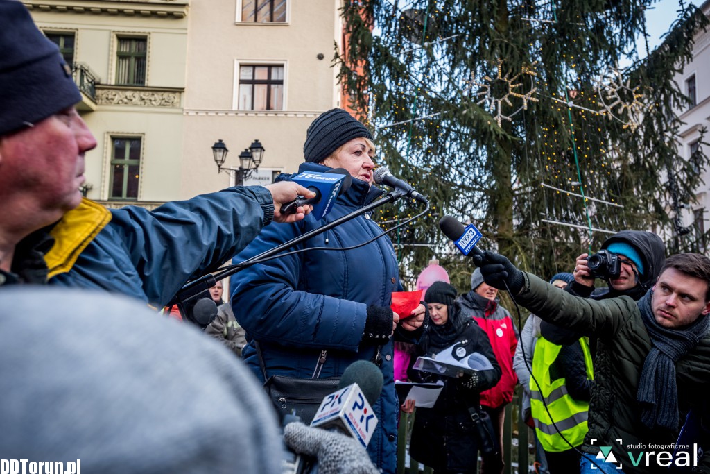 Manifestacja KOD w Toruniu