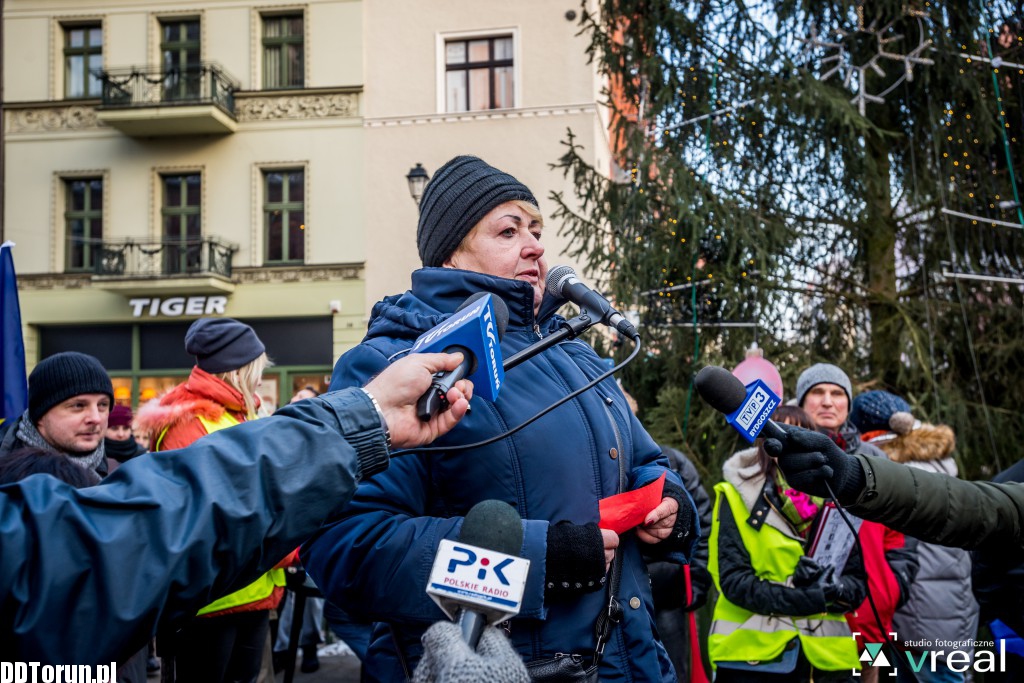 Manifestacja KOD w Toruniu