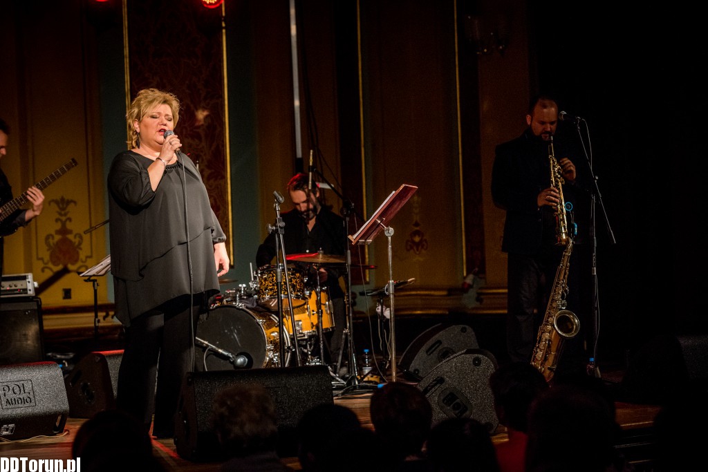 Koncert Lory Szafran w Dworze Artusa