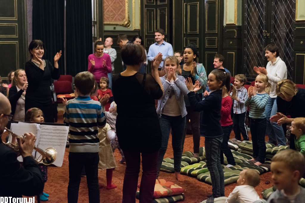 Koncert Czas dla nas w Dworze Artusa