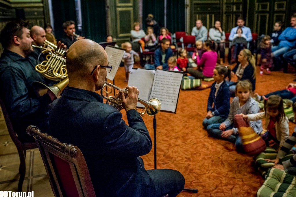 Koncert Czas dla nas w Dworze Artusa
