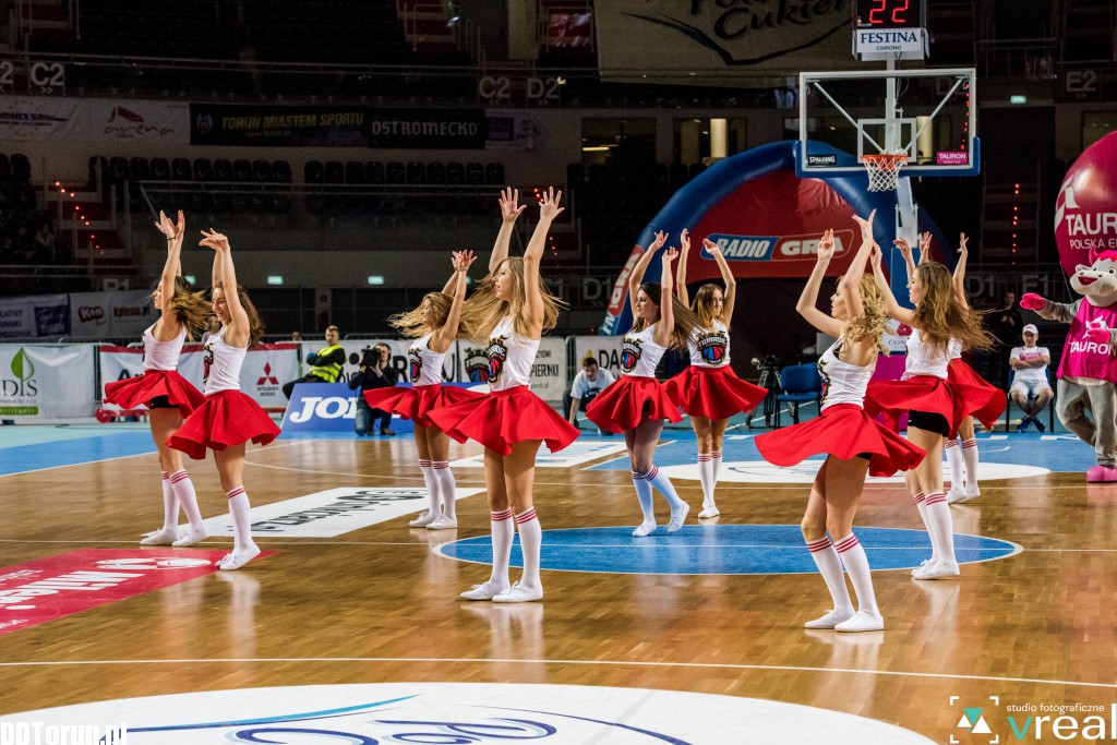 Cheerleaders Toruń wciąż zadziwiają