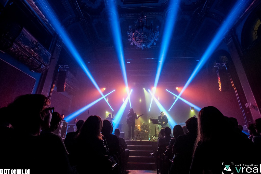 Koncert Kazika w Dworze Artusa