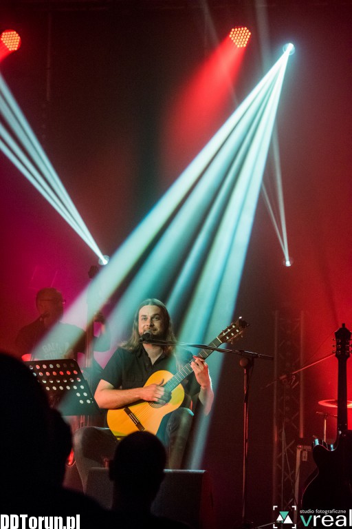 Koncert Kazika w Dworze Artusa