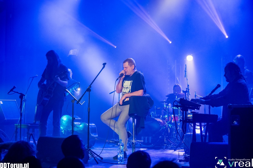 Koncert Kazika w Dworze Artusa