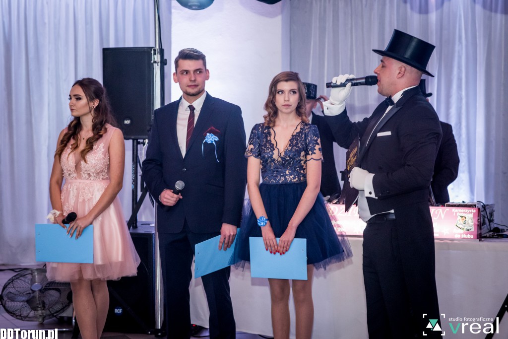 Studniówka licealistów z X LO