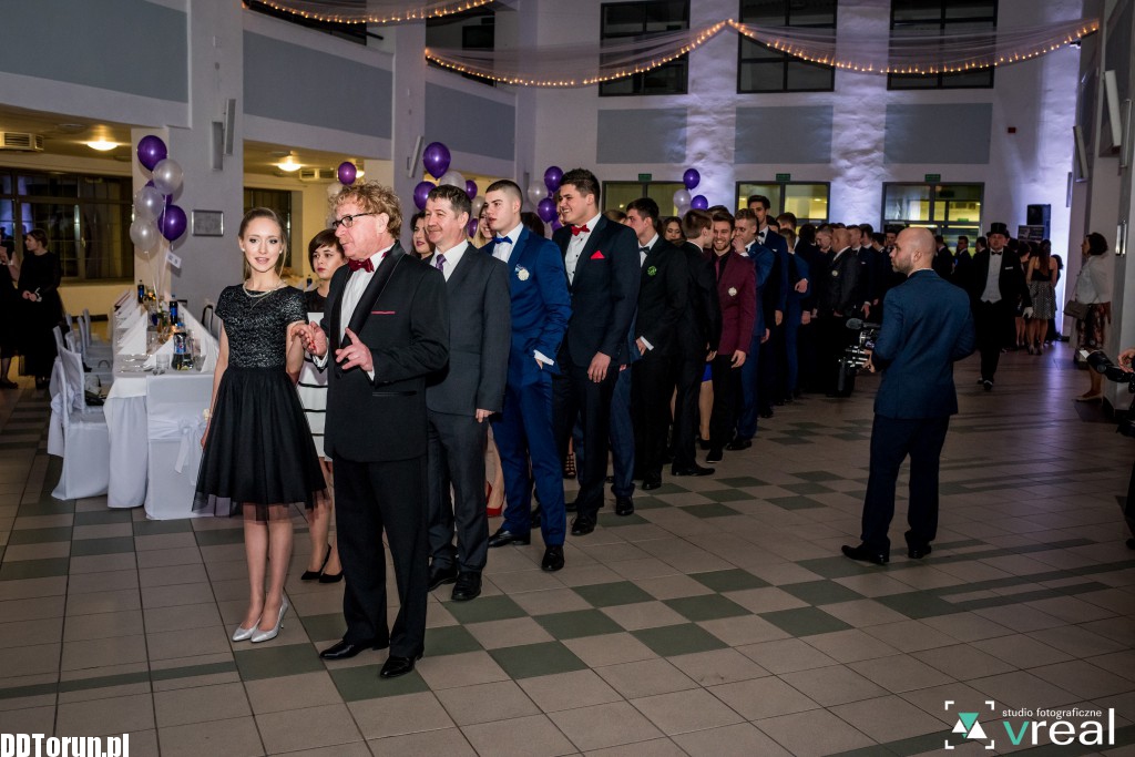 Studniówka licealistów z X LO