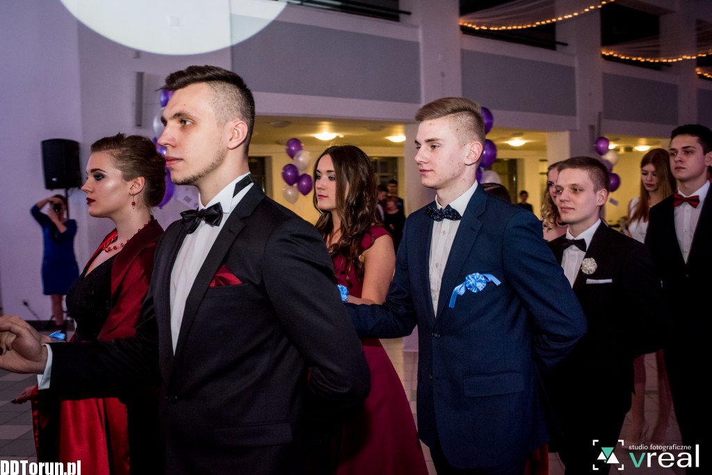 Studniówka licealistów z X LO