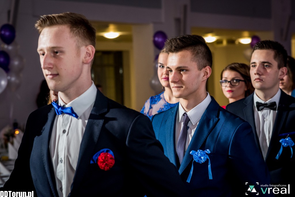 Studniówka licealistów z X LO