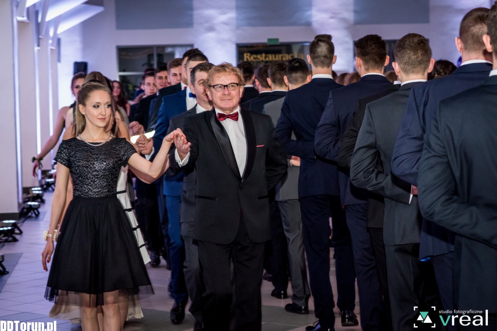 Studniówka licealistów z X LO