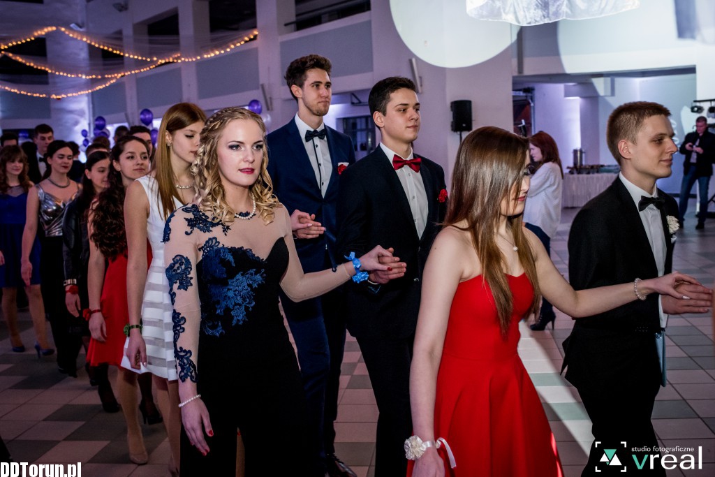 Studniówka licealistów z X LO