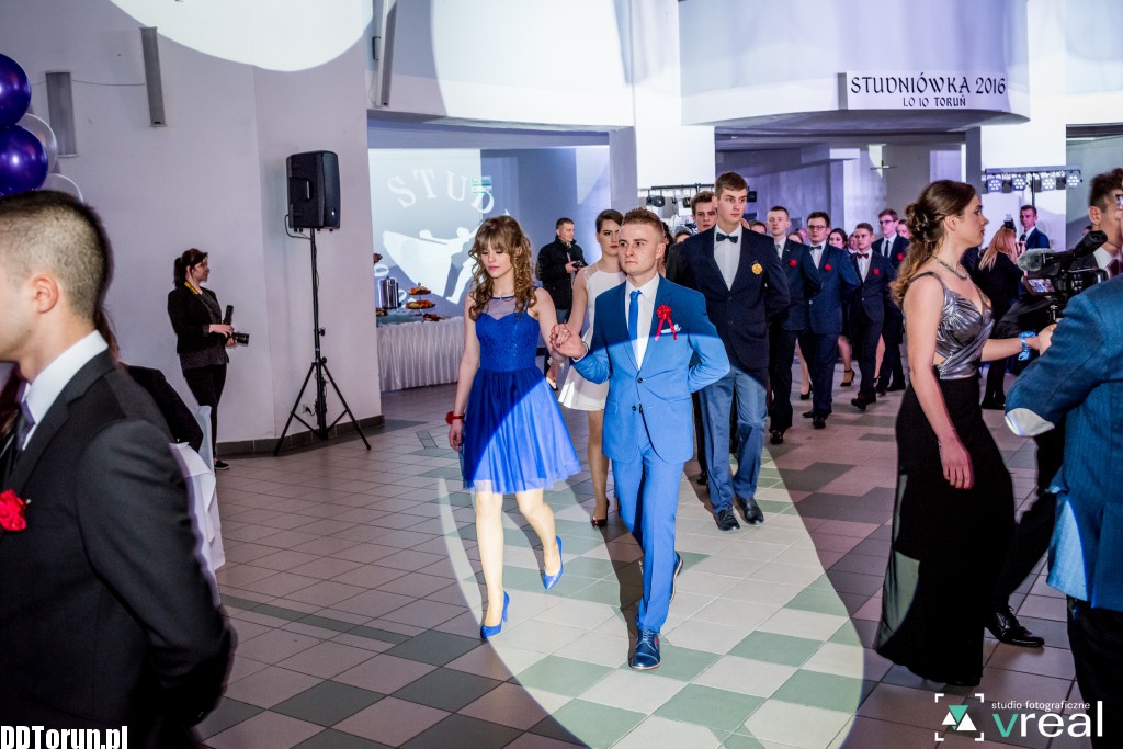 Studniówka licealistów z X LO