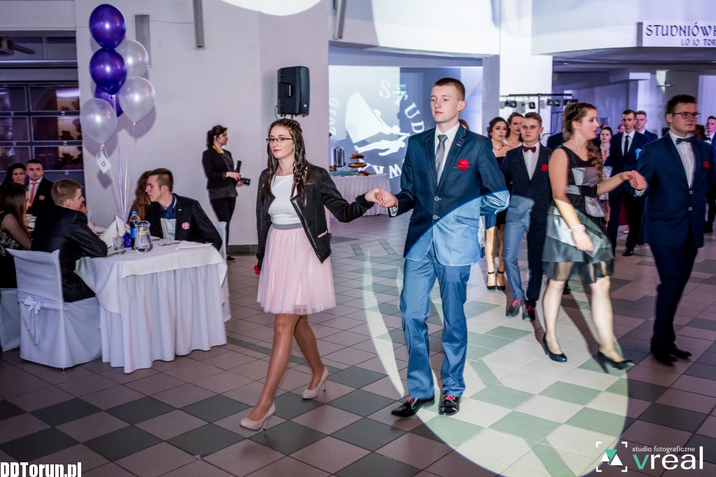 Studniówka licealistów z X LO