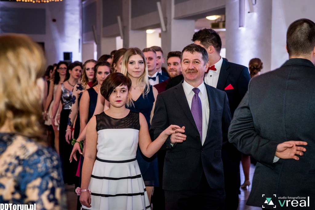 Studniówka licealistów z X LO
