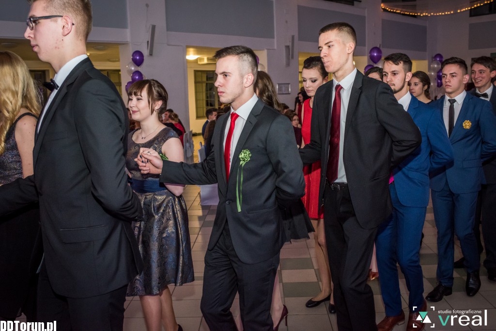 Studniówka licealistów z X LO