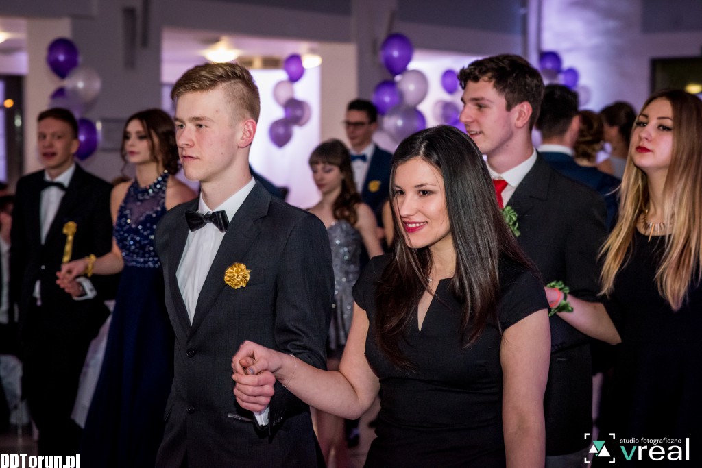 Studniówka licealistów z X LO
